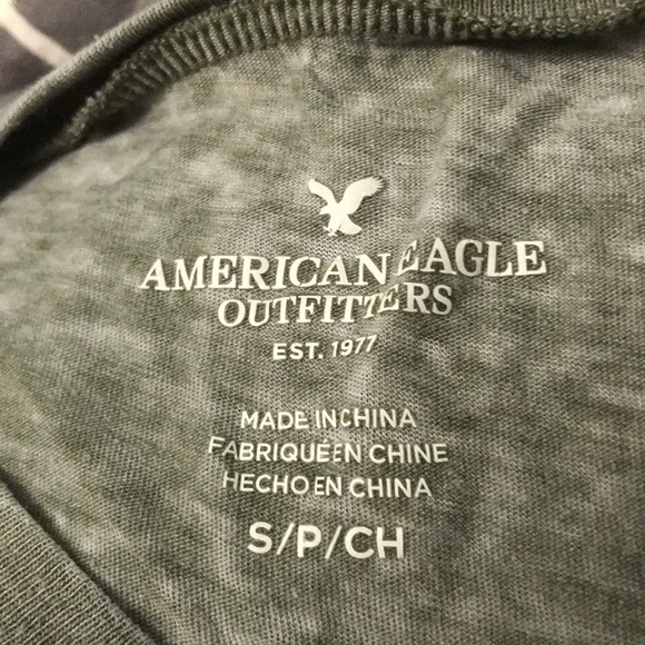 Women’s American Eagle Venice CA tee - Picture 2 of 3